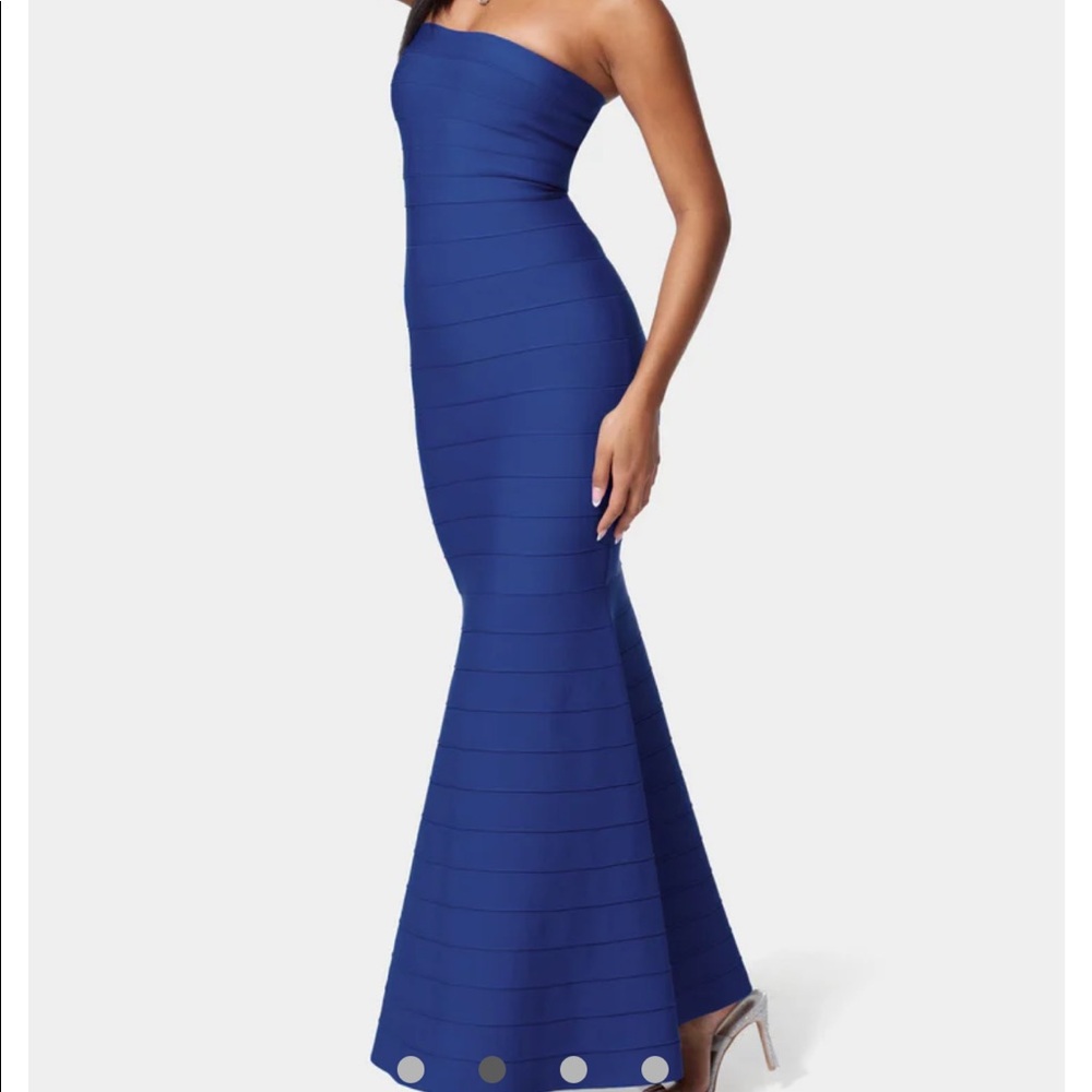 BEBE women’s bandage strapless gown
